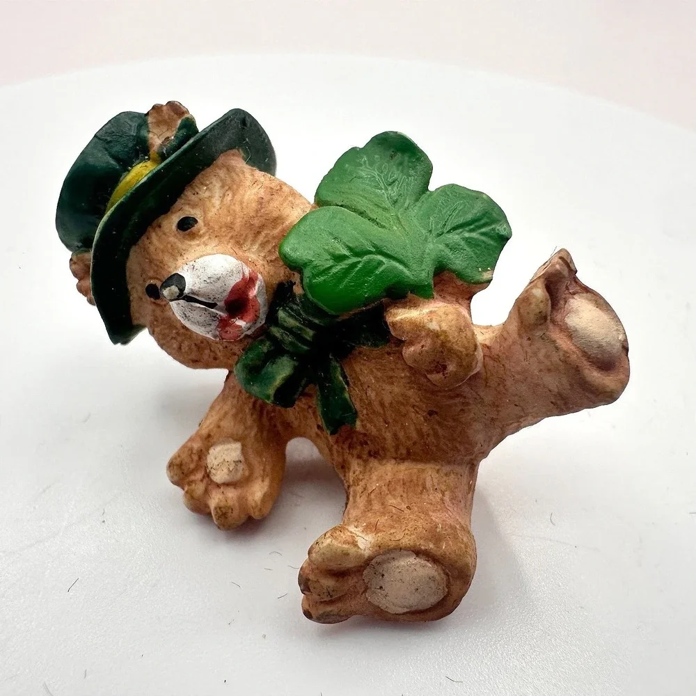 Vintage 90s St Patricks‎ Day Teddy Bear Shamrock Green Hat Lapel Pin Jewelry Y2K